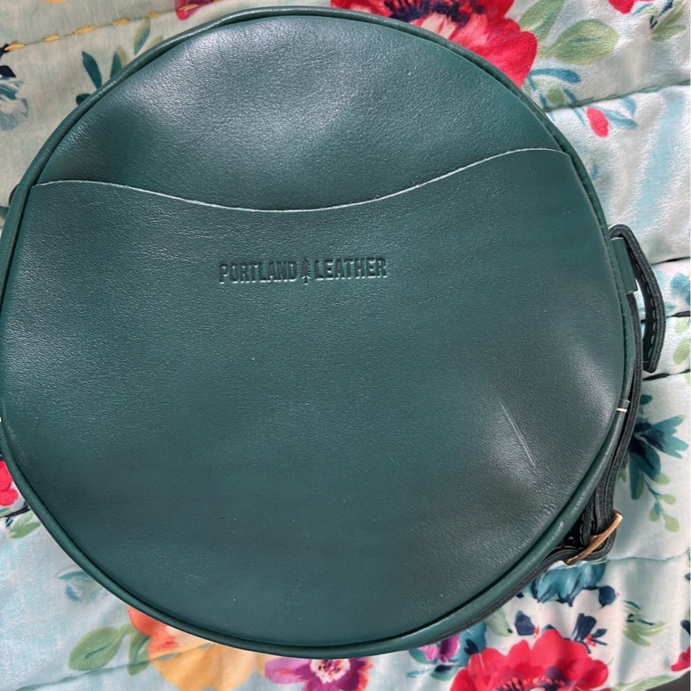 Portland Leather Large Circle Bag